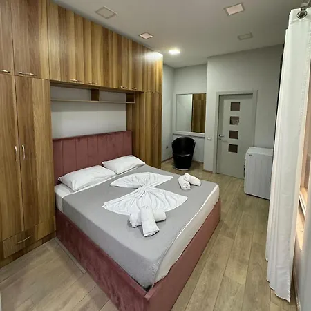 Center 2 Apartman